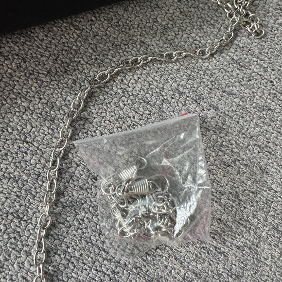 Clutch Bag Color Black with Silver Tone Chain - Picture 2 of 4